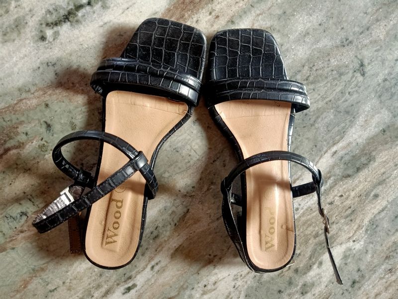 Black Sandal