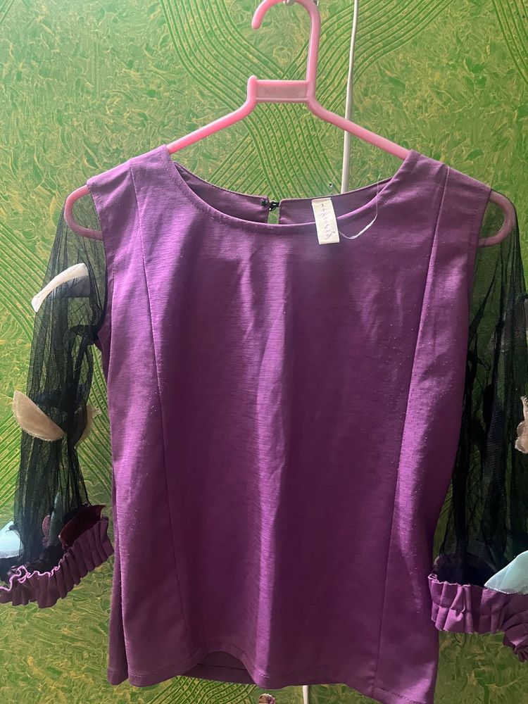 Purple Top With Beautiful Sleeves