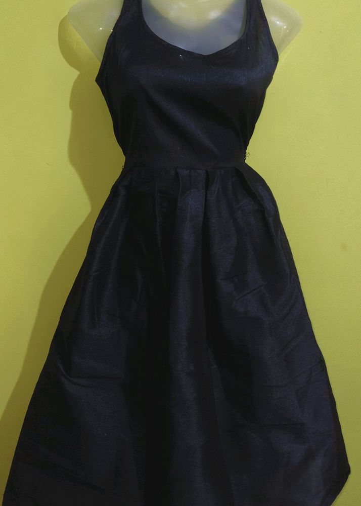 Black Colour Sleeveless Dress