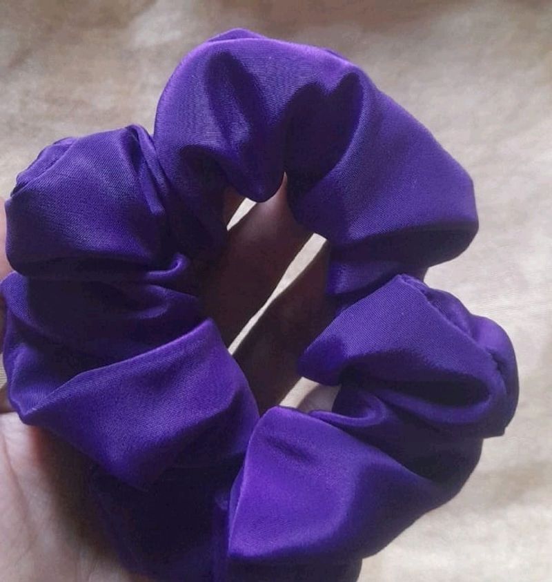 2 Satin Hair Scrunchies