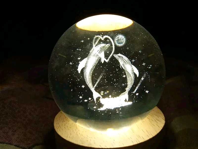 3D Dolphin Crystal Ball Night Lamp 🏮