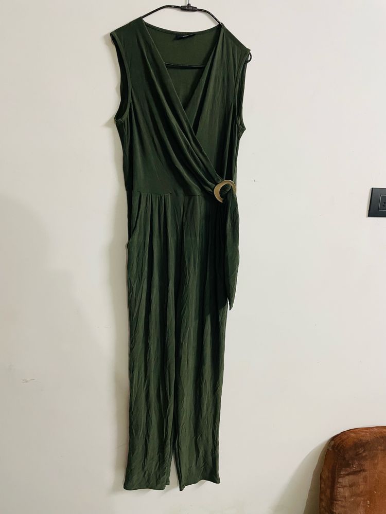 Women Green Buckle Up Jumpsuit