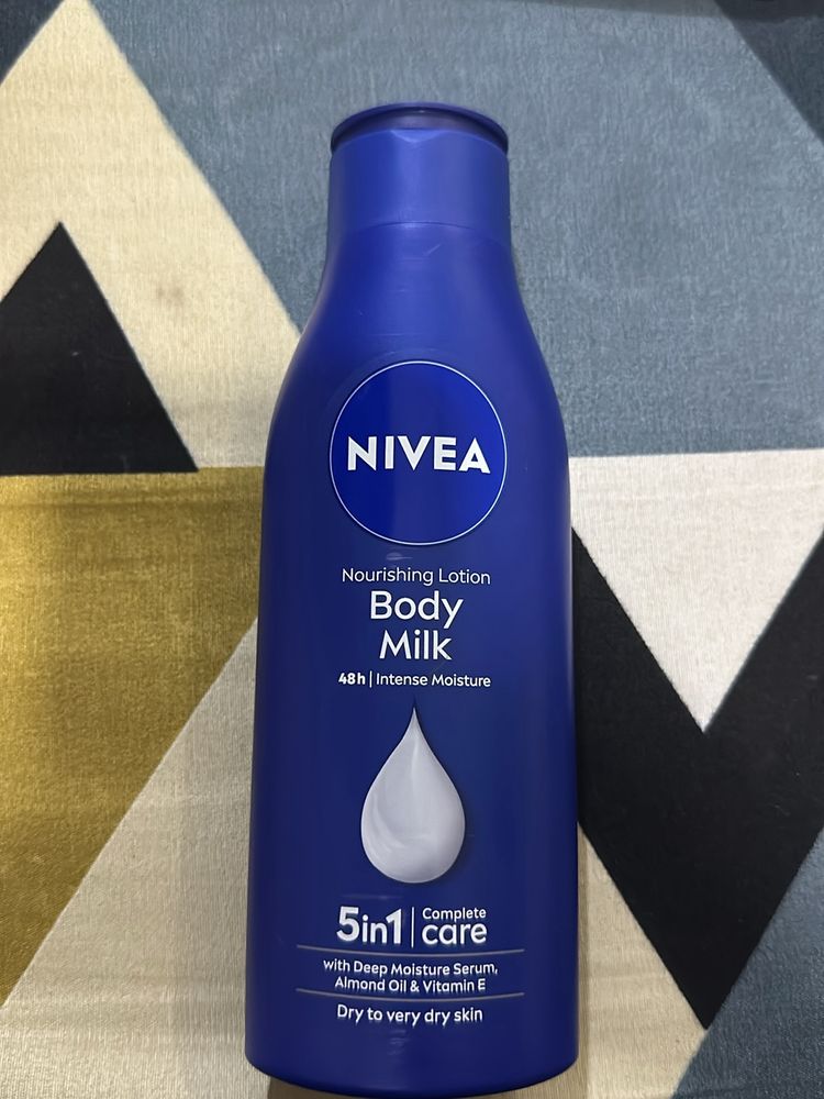 NIVEA BODY MILK