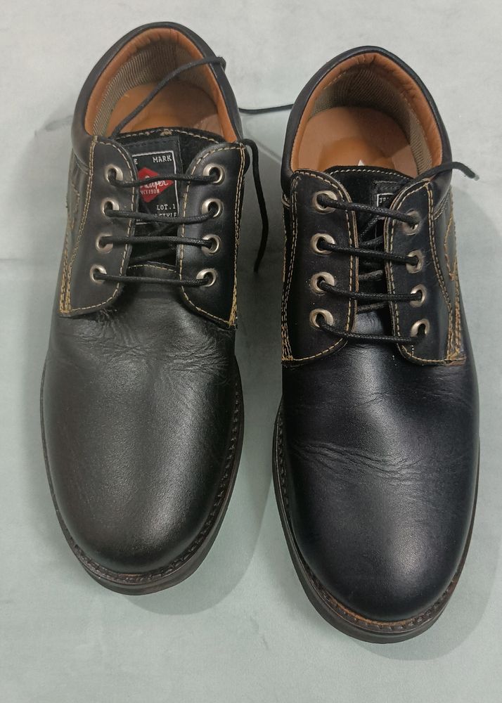 Lee Cooper ( East London) Mens Laces formal Shoes