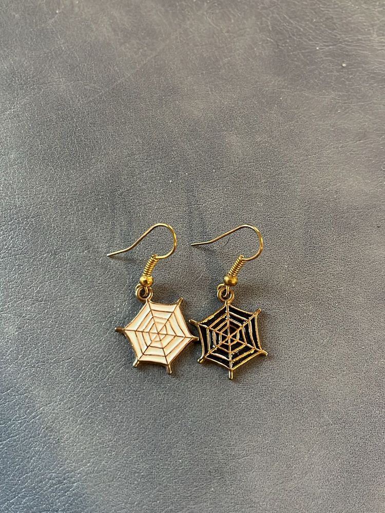 Mismatched Cute Halloween Themed Web Earrings