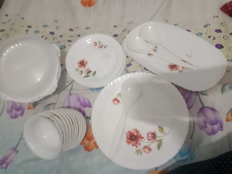 Diwali Sale! Plastic Crockery set