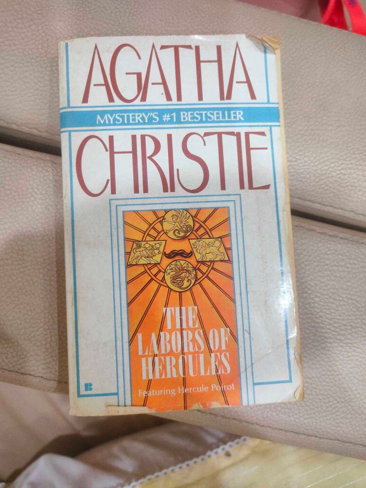 Set Of 5 Agatha Christie Books