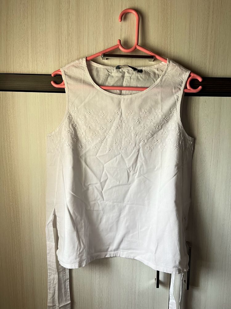 Cotton Top With Side Tie Up