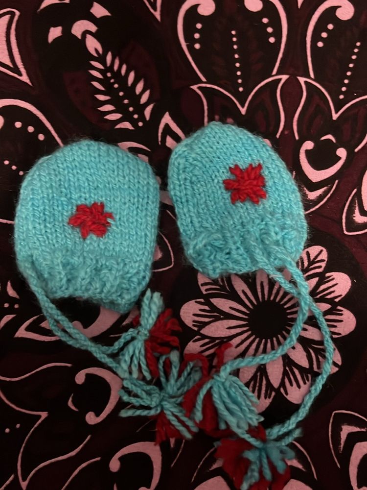 Hand Made 🧦 Socks For Baby