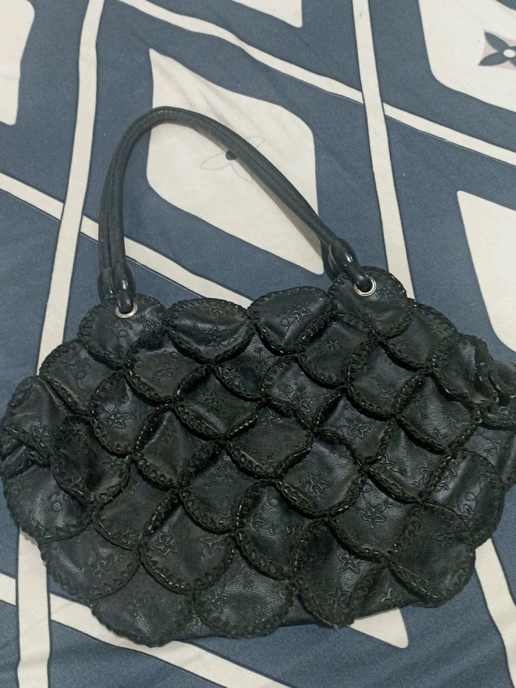 Black Medium Size Shoulder Bag