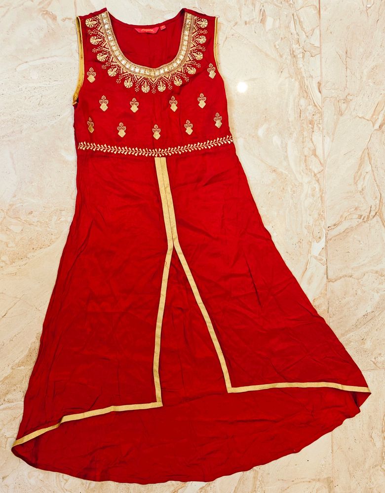 Maroon Middle Slit Kurti