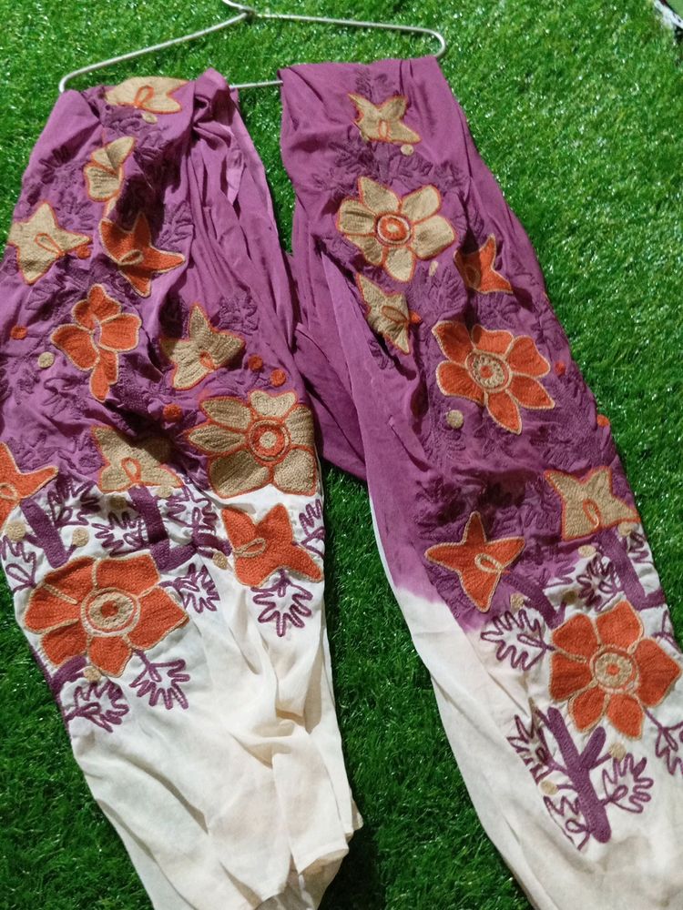 Women's Dupatta.