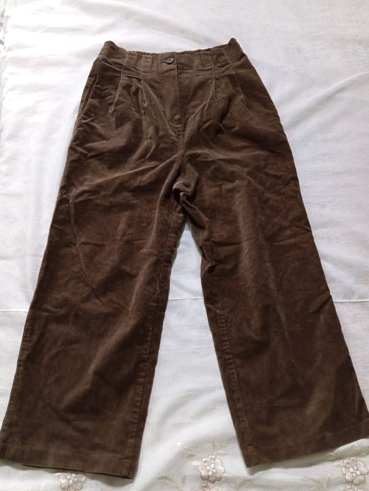 Ballon Wide Corduroy Pant.