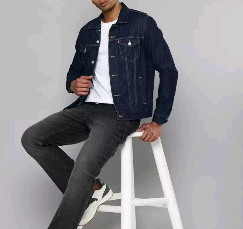 Levi's Blue Denim Jacket (Medium)