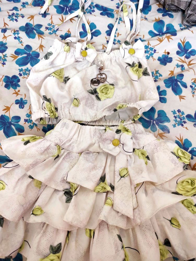 Baby Girl Dresses In Wonderful Condition
