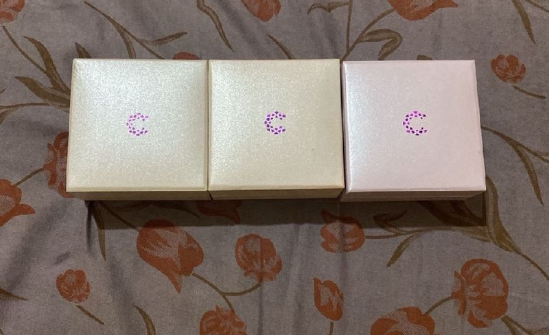 3 Caratlane Ring Boxes