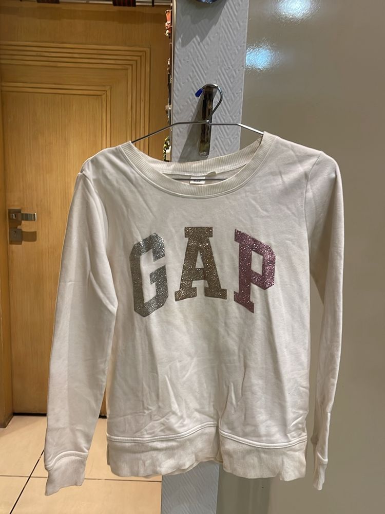 GAP sweatshirt