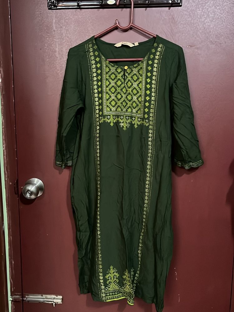 Beautiful Green Kurti On Sale