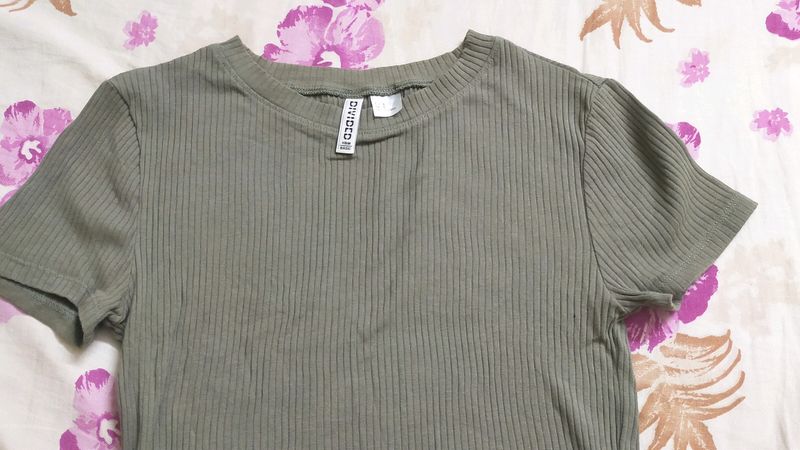 H&M Cropped Tee