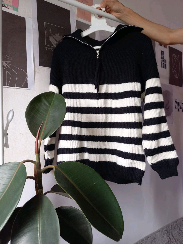 Korean Black And White Stripe Pullover