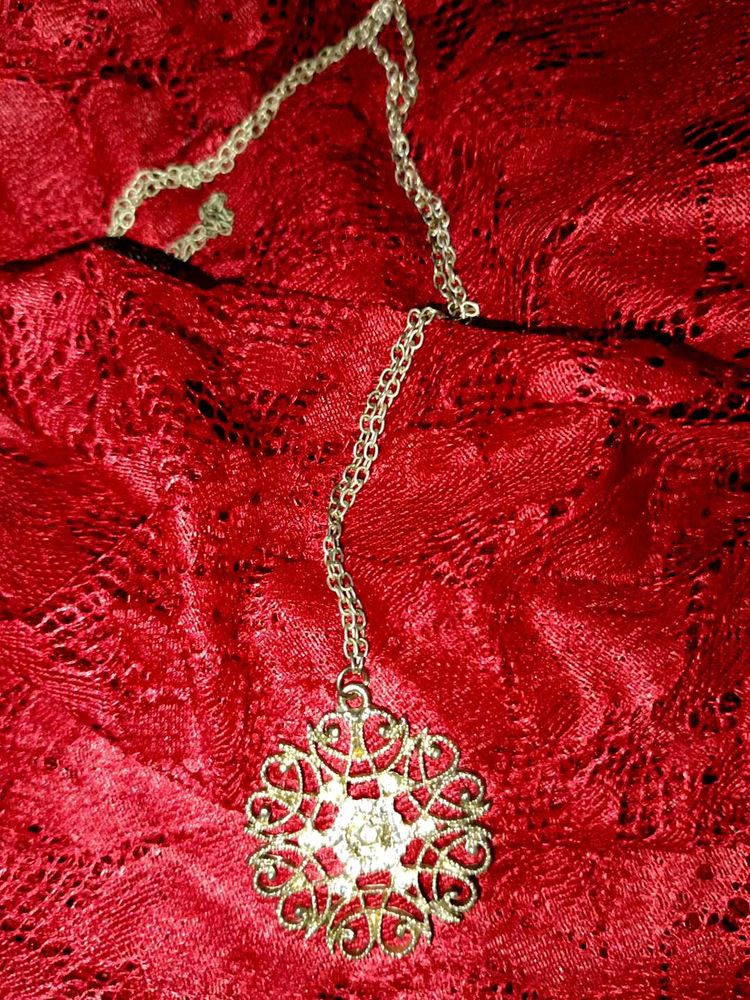 Snowflake Pendant Necklace