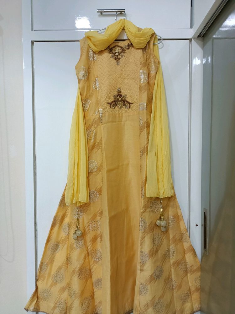 Diwali Sale! Gown For Women's