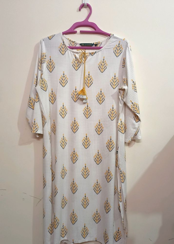 Avaasa Women's Kurta