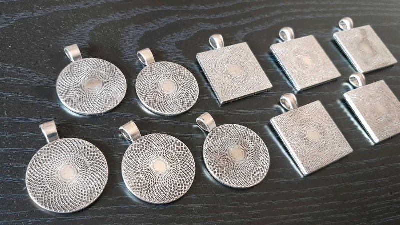 10 Resin Art Jewellery Moulds (Bezels)