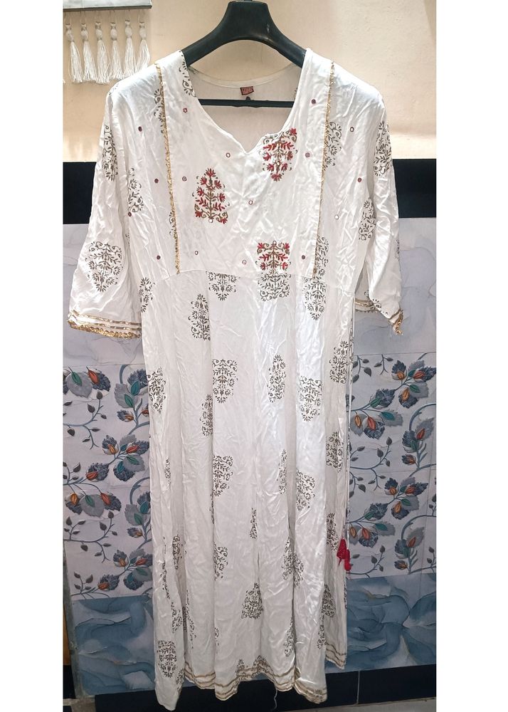 XXXL-Size White Cotton Anarkali Kurti For Women