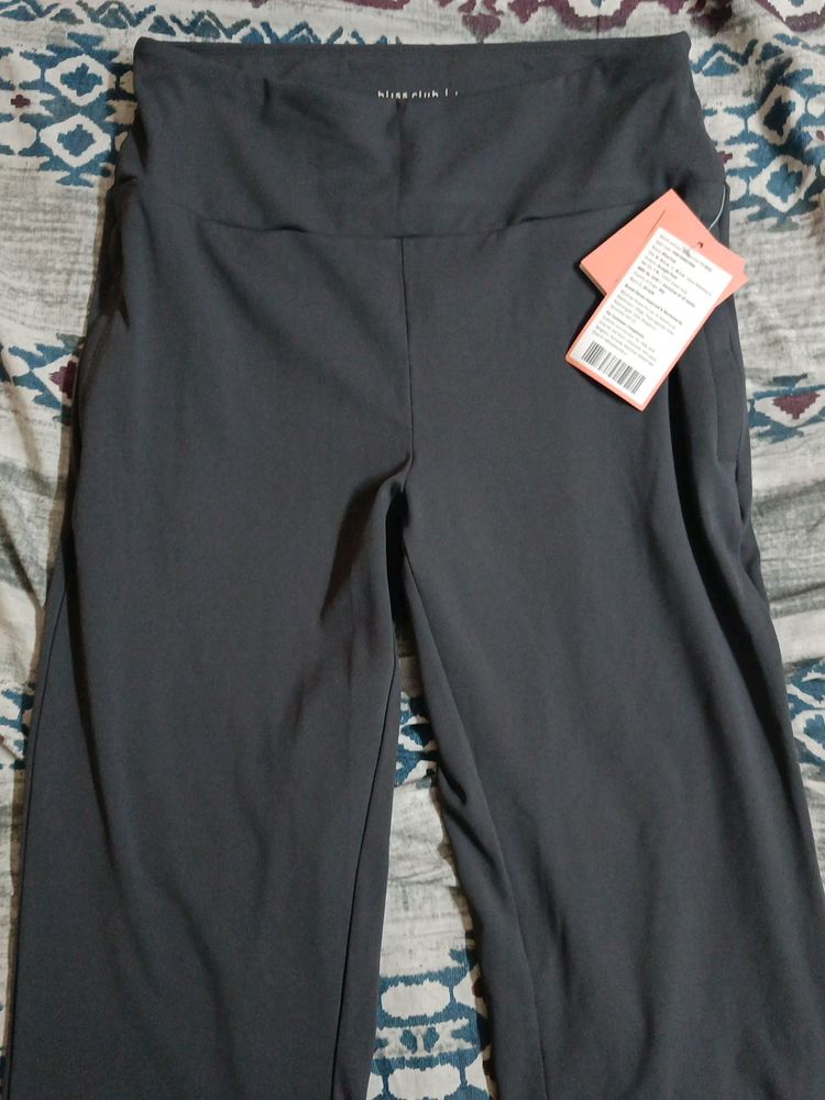 Blissclub size L Straight Pants With Tag