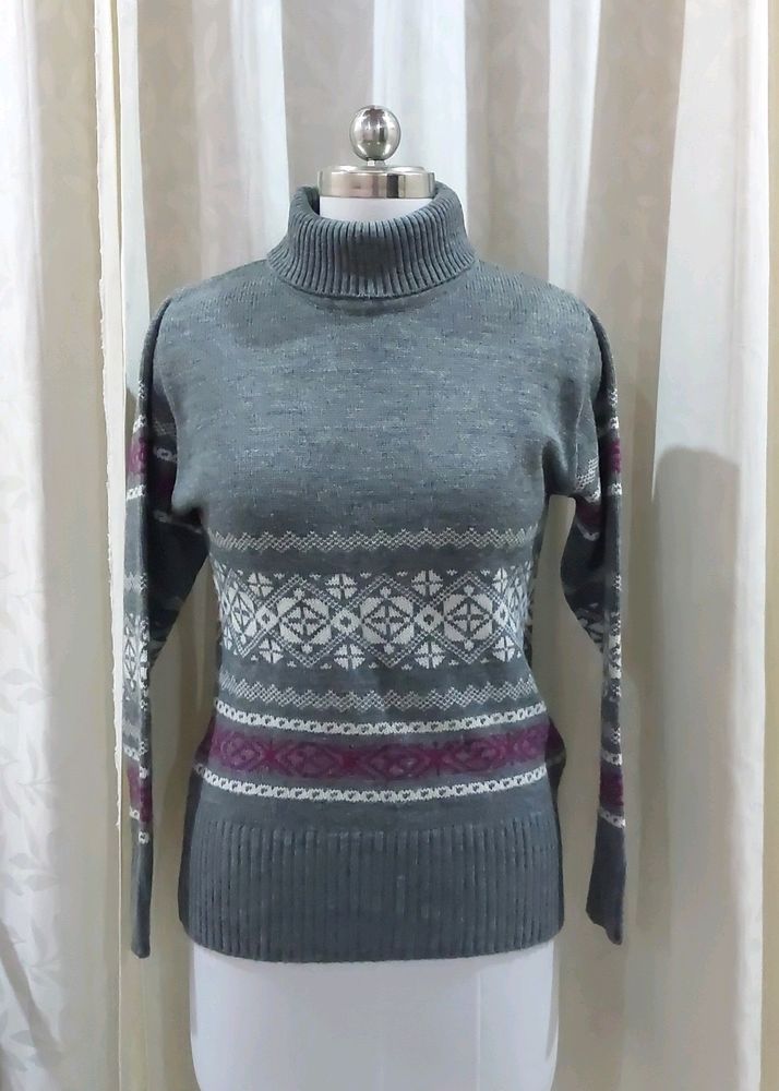 KNITTED PATTERN SWEATER