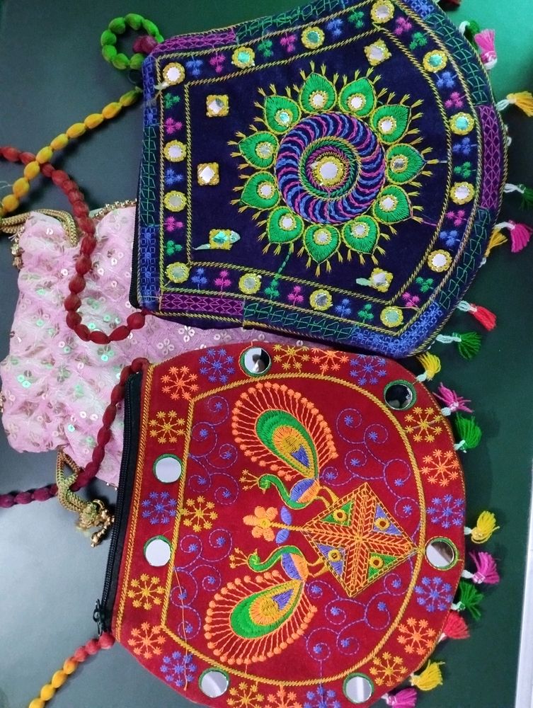 Rajasthani Clutch