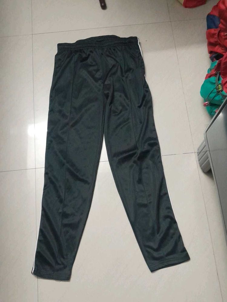 Sports pant Boys Or Girls 30 Waist With Elastic