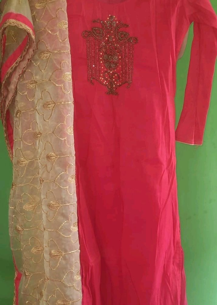 Suit With Dupatta