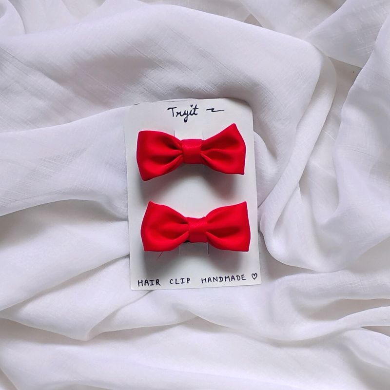 Red Bow Hairclip🎀