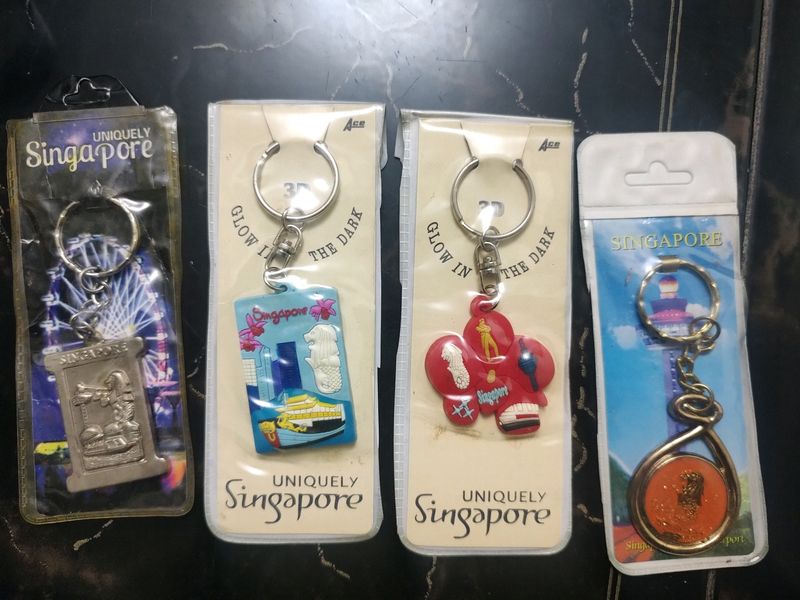 4 Singapore Souvenir Keychain