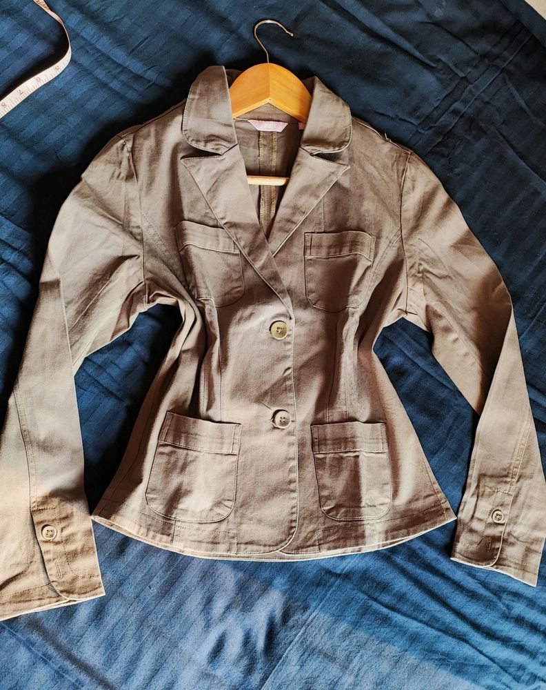 Max Beige/Tan Jacket Size 36