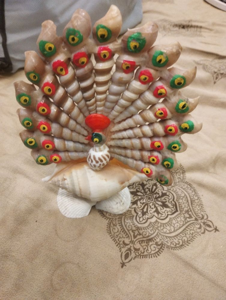 Peacock Showpiece