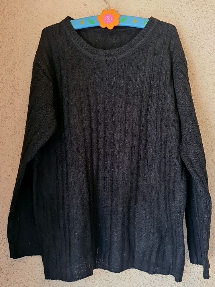 Woolens Sweater T Shirt Black For M Size Girls.