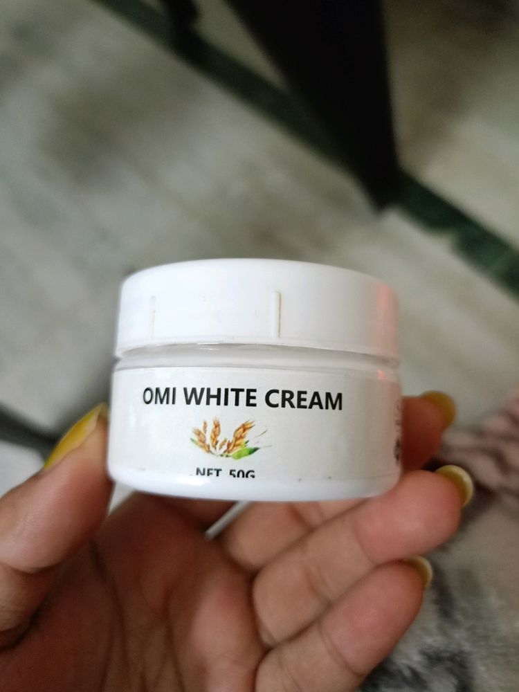 Omi Whitening Cream