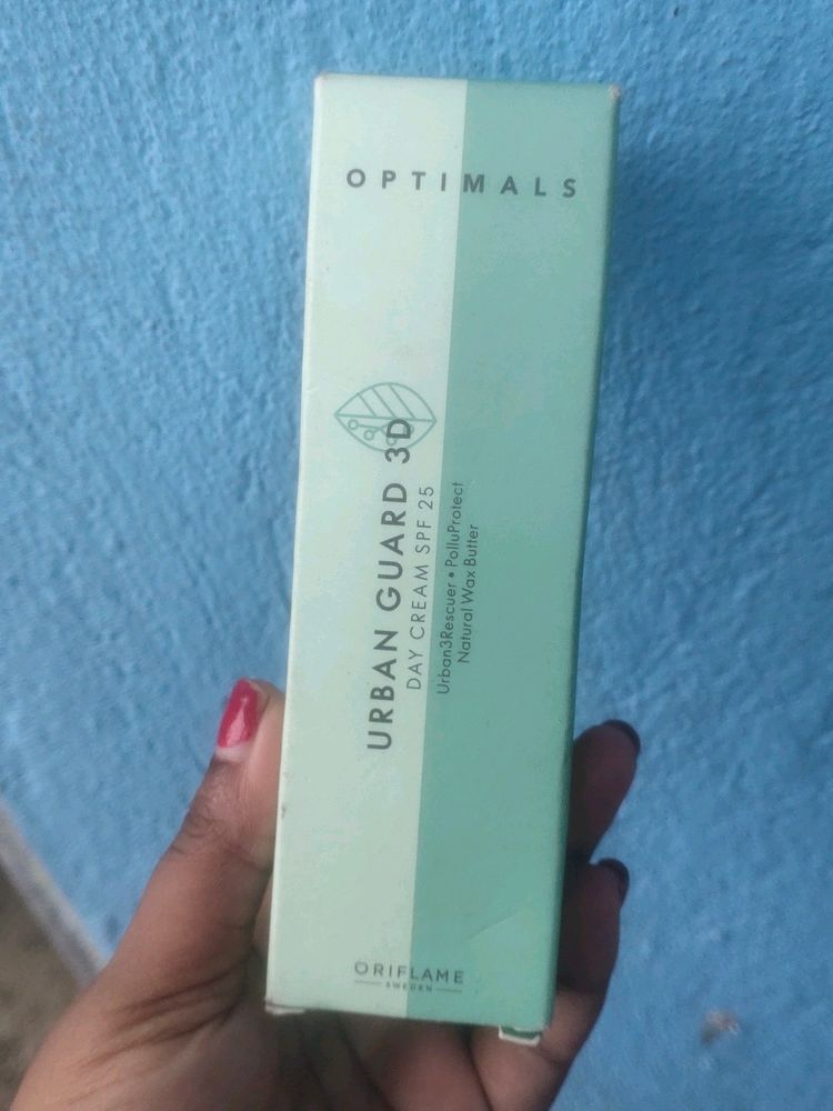 Oriflame 3D Day Cream SPF 25