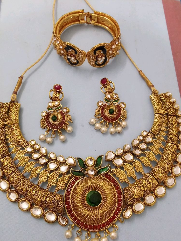 Kundan Set With Bangle