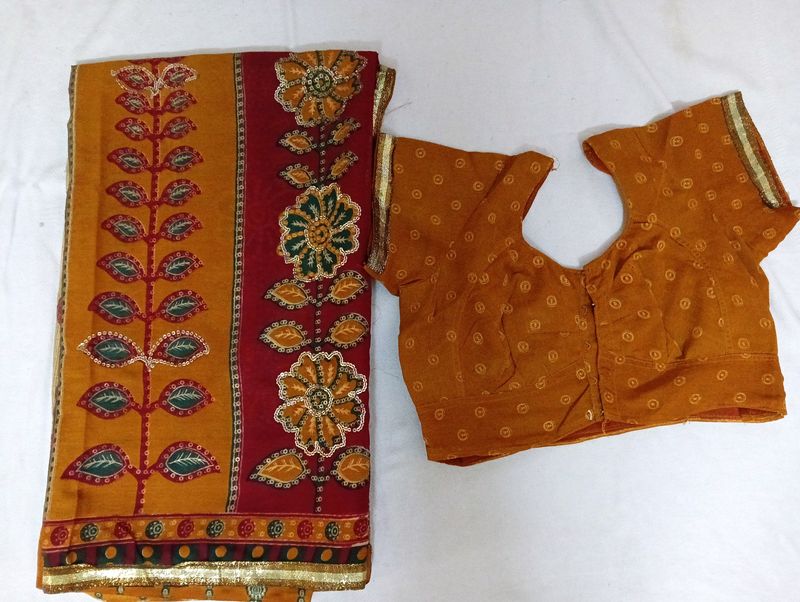 Matka Saree With Designer Blouse