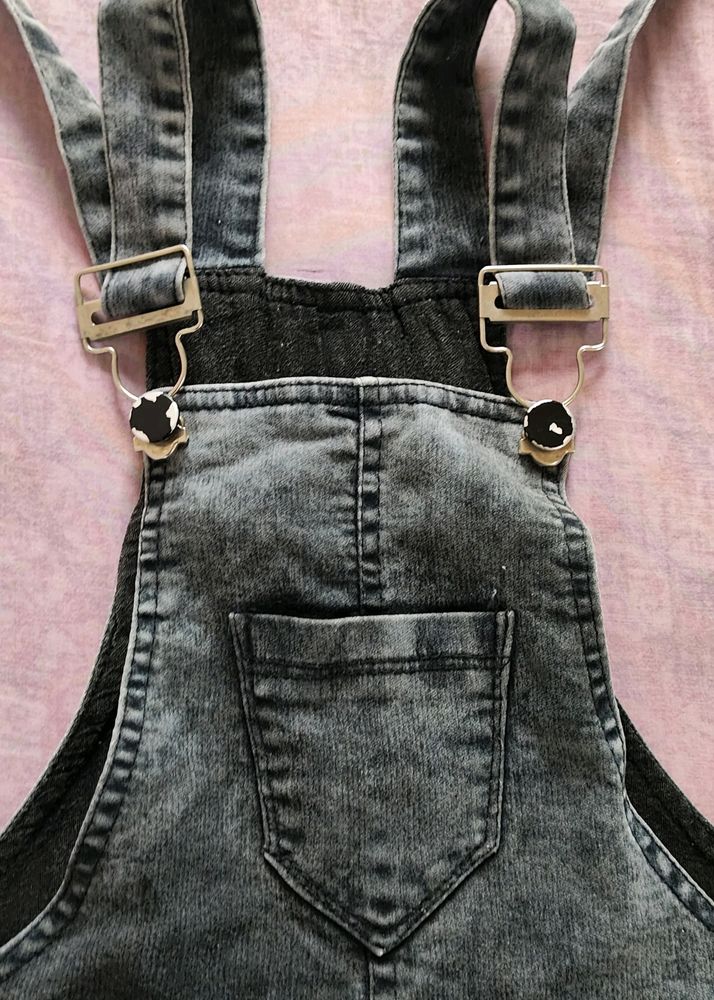 Dungaree