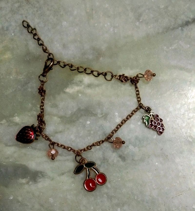 Bracelet..