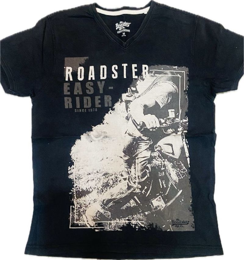 Roadster Black T-Shirt (size-40)