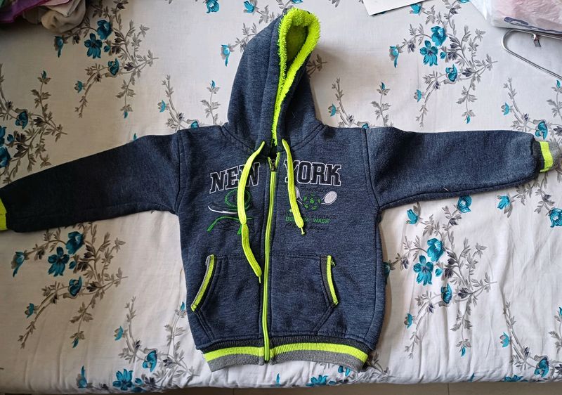 Girl/Boyz Winter Jacket 28 Size For 4 To 6 Years