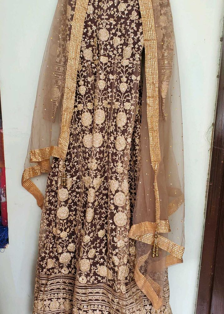 HEAVY BRIDAL ANARKALI GOWN  WITH 👌  😍 FULL DIAMO