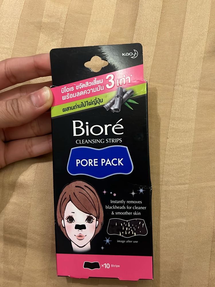 Biore Cleansing Strips PORE PACK In Charcoal