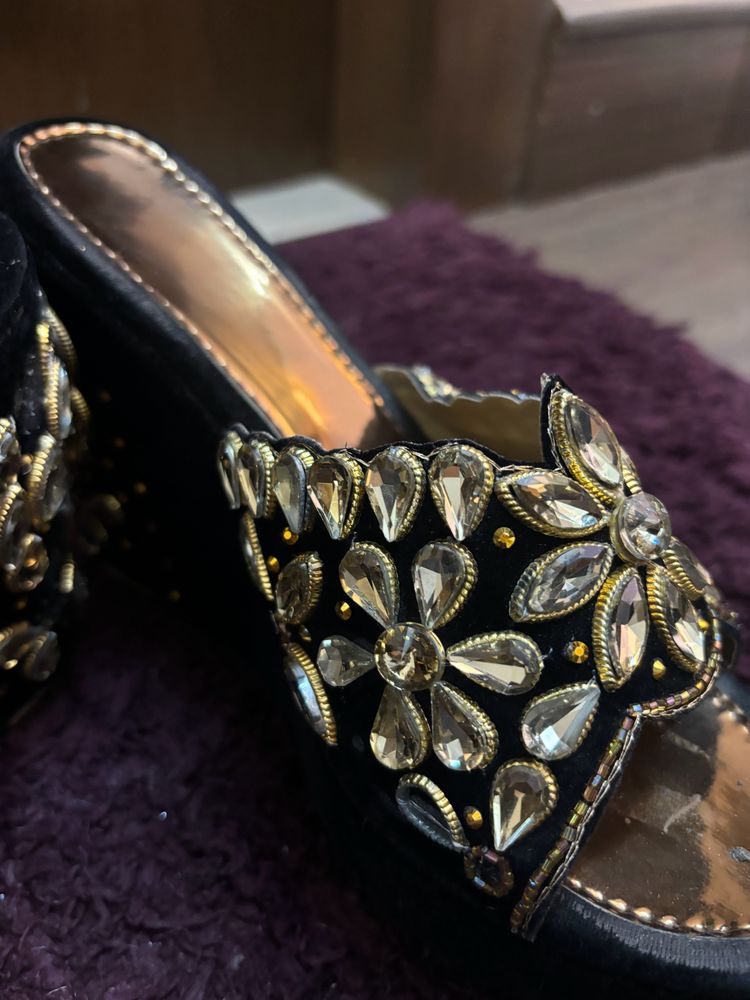 Golden Beads Wedges (check Description For Info)